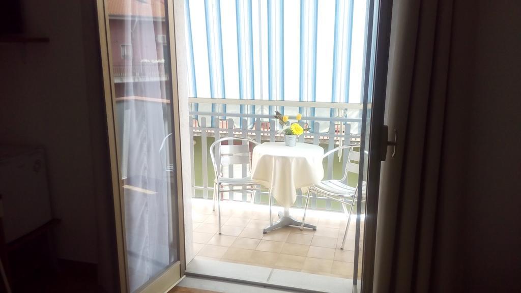 Camera Matrimoniale/Doppia con Letti Singoli con Balcone